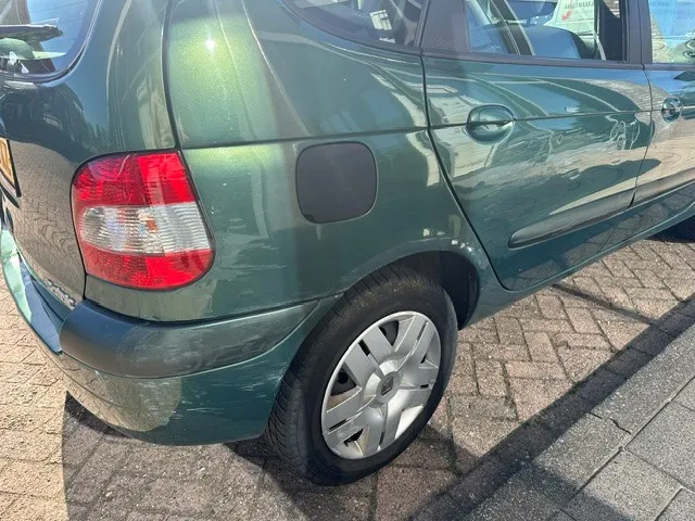 Renault Scénic 1.6-16V Expression | AIRCO | DEALER ONDERHOUDEN | APK 25-4-27 | DB-RIEM VERVANGEN IN 2023