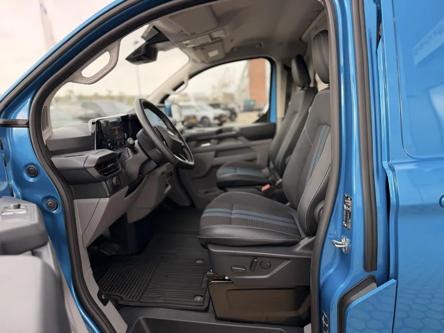 Ford Transit Custom 320 2.5 PHEV L2H1 Sport DRIVER ASSISTANCE PACK ULTIMATE I DUBBELE ZIJSCHUIFDEUR I TREKHAAK I WINTER PACK I ADAPTIEVE MATRIX LED-KOPLAMPEN I APPLE CARPLAY / ANDROID AUTO I