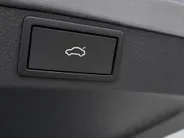 Škoda Octavia Combi 1.4 TSI 245pk DSG RS iV PHEV Business · Trekhaak wegklapbaar · Camera  · Navigatie · Stoel-& Stuur- en achterbankverwarming · 18'' Inch ·
