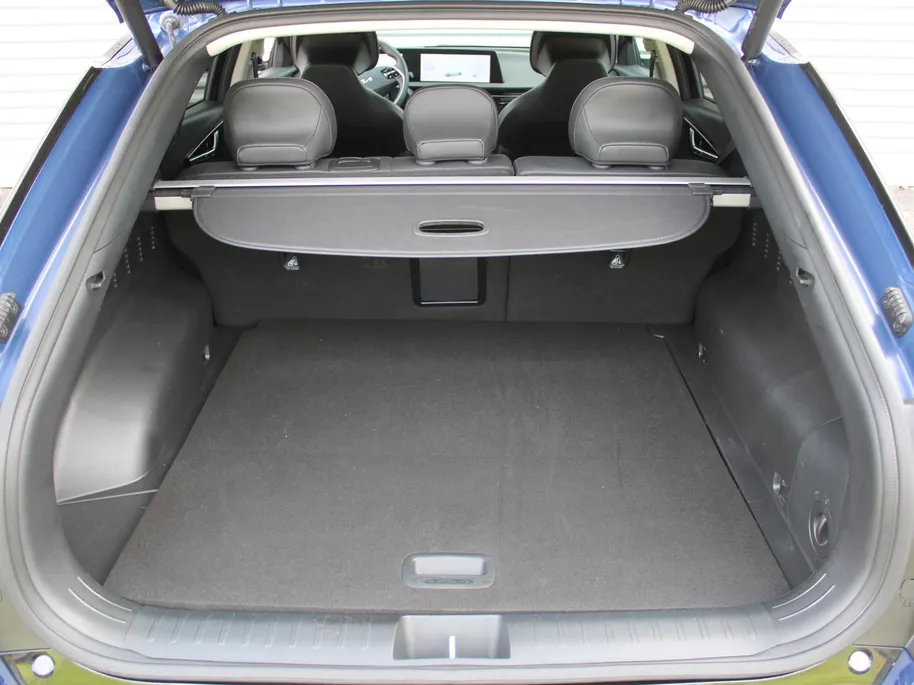 Kia EV6 Edition Advanced 77.4 kWh | Stuur-/stoelverwarming | BTW | Camera | Cruise adapt. | Elektr. achterklep + stoelbediening | 20' LM | 17% bijtelling |