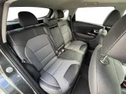 Kia e-Niro DynamicPlusLine 64 kWh | *1E EIGENAAR | FABRIEKSGARANTIE | SCHUIF- KANTELDAK | APPLE CARPLAY/ ANDROID AUTO | NAVI | CAMERA | STUUR/ STOELVERWARMING | STOF/ LEDER | ETC…