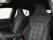 Volkswagen Golf GTE 1.5eHybrid 272PK GTE · Navigatie · Apple Car Play · Camera + Parkeersensoren · Garantie t/m 18-03-2030 of 100000km