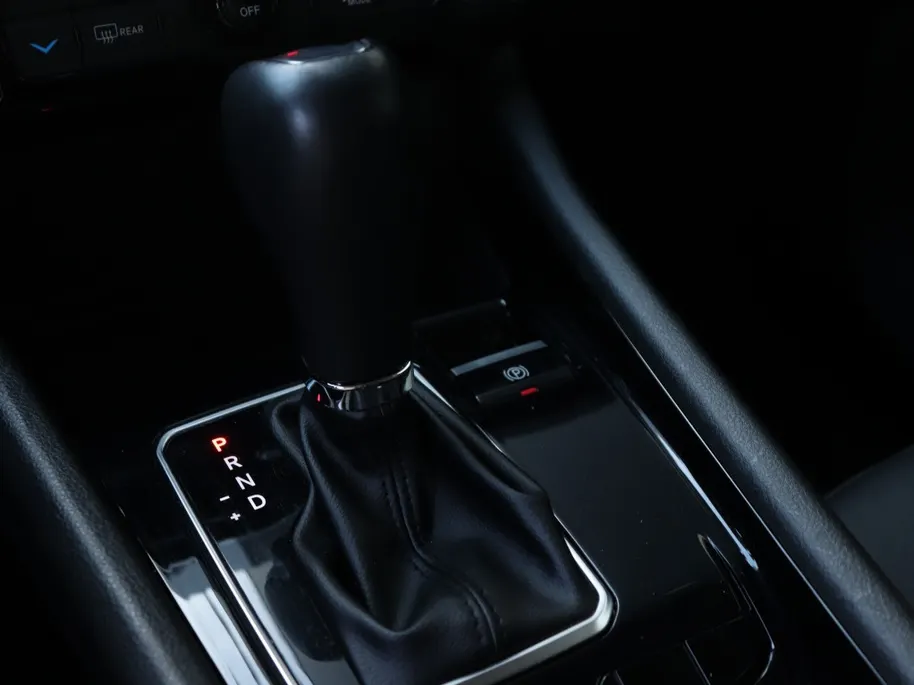 Jeep Compass 1.5T e-Hybrid 130 PK S | Leder | Winter | Camera | LED | 19'