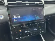 Hyundai Tucson 1.6 T-GDI HEV Premium Sky + Winterbanden! | 1650kg trekgewicht | Navi | 360 Camera | Stoel+ stuurverwarming | Elek. stoelverstelling