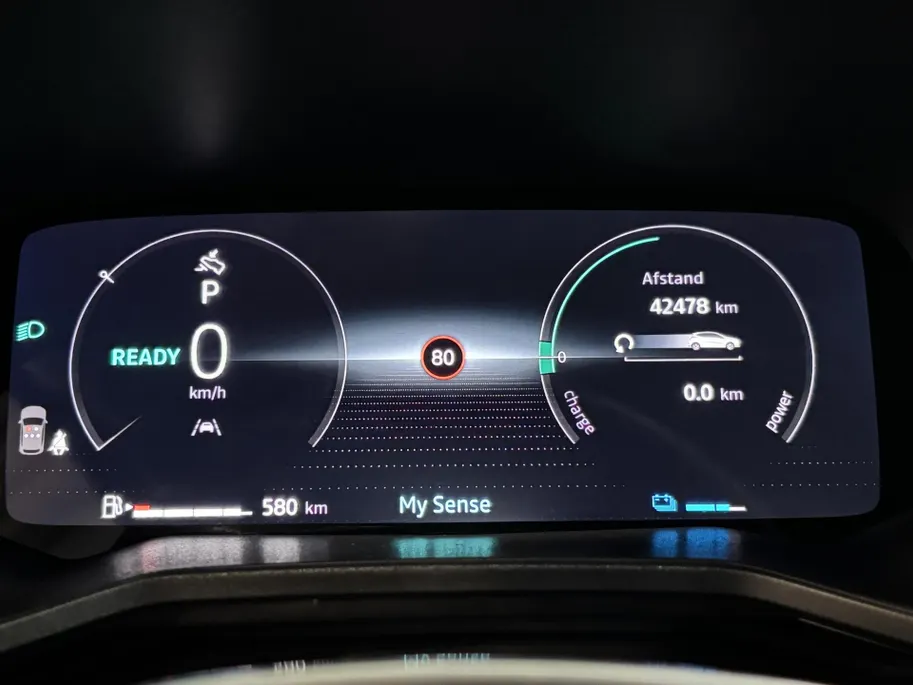 Renault Clio 145PK E-Tech Full Hybrid Techno Automaat Automaat | Digital Cockpit | 9,3'' Navi | Climate Control | Apple CarPlay/Android Auto | Camera | Cruise Control | Armsteun | Lichtmetalen Velgen