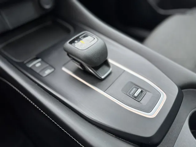 Nissan QASHQAI 1.3 MHEV Xtronic N-Connecta Panodak