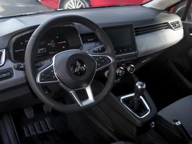 Mitsubishi Colt 1.0T MT Intense