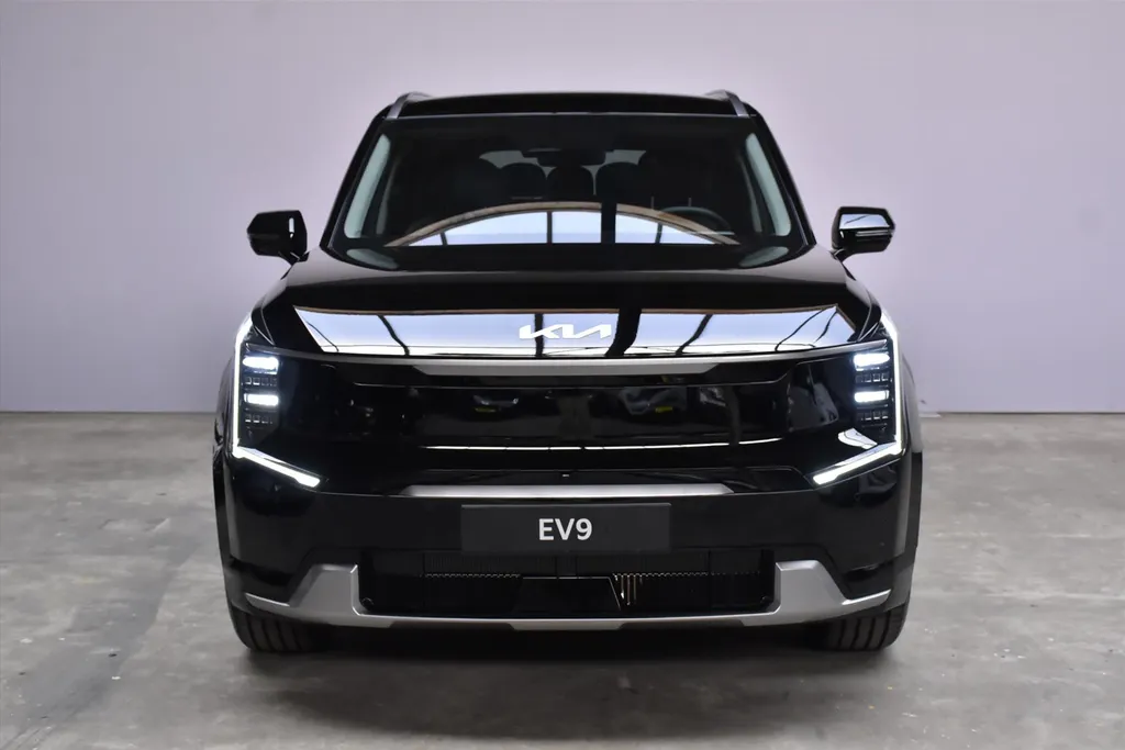 Kia EV9 99,8kWh 204pk RWD Plus NIEUW - SNEL LEVERBAAR