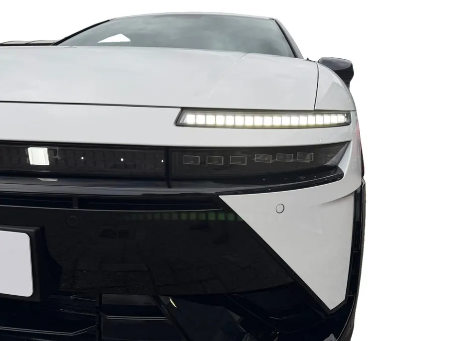 Hyundai IONIQ 3 N Line 61 kWh | Nieuw model | Uit voorraad leverbaar | € 750 korting | Hyundai Rotterdam - Noord |