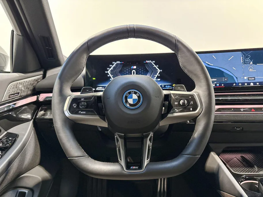 BMW 5 Serie Touring 550e xDrive Innovation Pack M Sportpakket