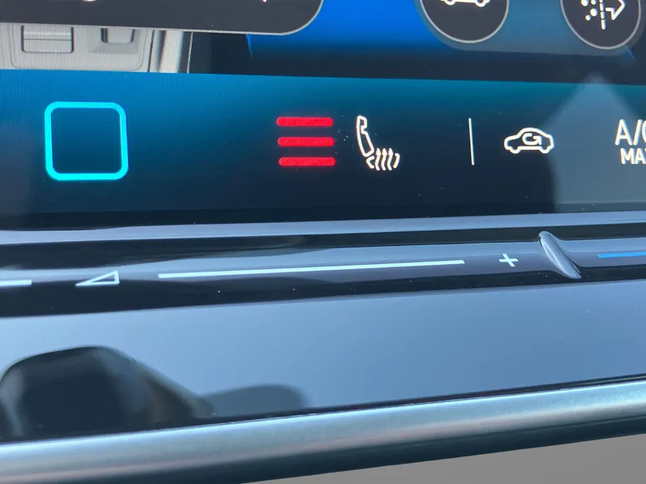 Volkswagen Golf 1.5 eTSI 110KW/150PK Goal · Navigatie · Apple/Android Car Play · Camera + Parkeersensoren · Trekhaak · Garantie t/m 22-07-2027