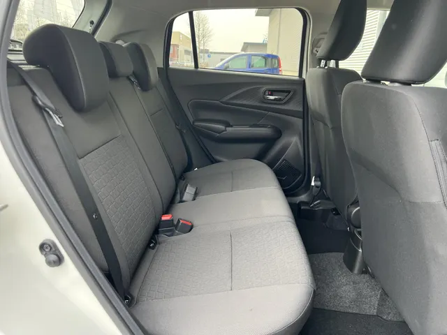 Suzuki Swift 1.2 Select Smart Hybrid | Demonstratievoertuig | Apple Carplay & Android Auto | 16' LM Velgen | Airco | Adaptieve Cruise Control