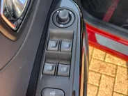 Renault Captur 1.2 TCe Helly Hansen | STOELVERWARMING | AUTOMAAT | CLIMATE | STOELVERWARMING | KEYLESS |