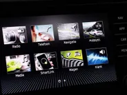 Škoda Karoq 1.5 TSI ACT 150pk DSG Business Edition · Camera · Inklap. Trekhaak · Keyless · Stuur- & Stoelverwarming · Apple/Android Car Play · ACC · Garantie t/m 02-07-2028 of 100.000km
