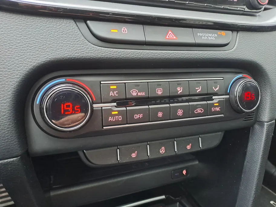 Kia Ceed Sportswagon 1.0 T-GDi ExecutiveLine Navigatie GROOT scherm | Camera | Cruise | Panorama schuif/kanteldak | Apple Carplay/Android Auto