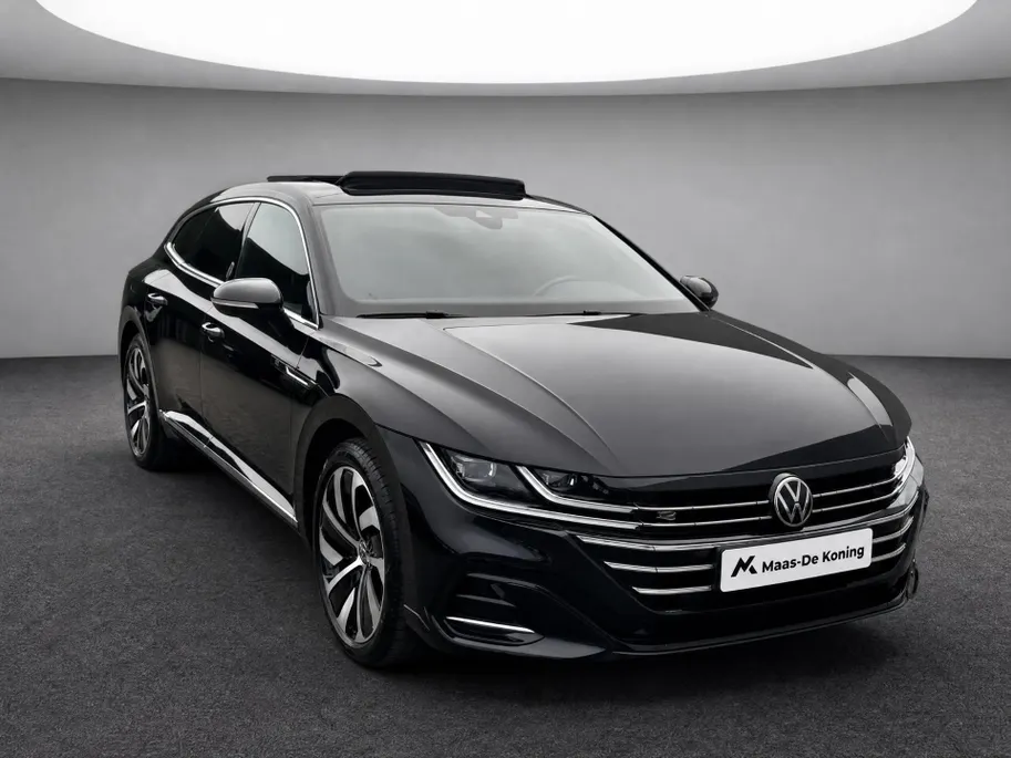 Volkswagen Arteon Shooting Brake 1.4 TSI PHEV 218PK R-Line Business DSG · Panoramadak · Trekhaak · Camera · Stoel, Stuur & achterbank verwarmd · Apple/Android Car Play · Garantie t/m 11-08-2027 of 100.000km