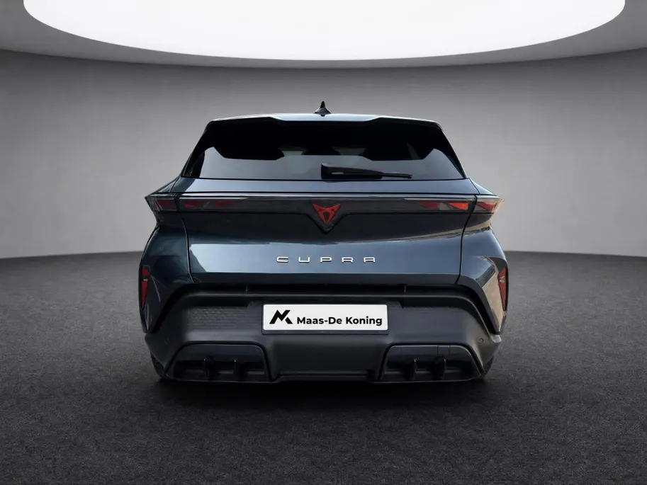 CUPRA Raval Business First Edition 56 kWh 211 PK l 18' Devier l Achteruitrijcamera l Stoel en Stuuerverwarming l Levering Oktober