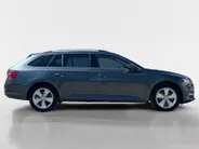 Škoda Superb Combi 1.4 TSI iV Business Edition Plus | Uniek lage km-stand | 360 camera | Adaptieve Cruise Control | Stoel- en stuurverwarming