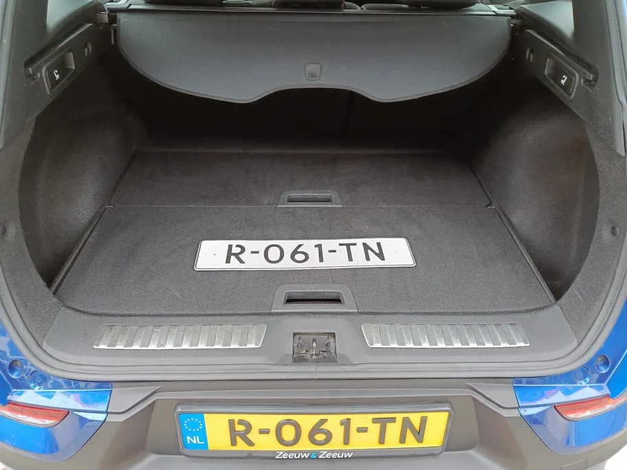 Renault Kadjar 1.3 TCe 140 PK Zen Automaat | Wegklapbare trekhaak | Navigatie | Parkeercamera | Actieprijs van € 18.950 naar € 17.950!