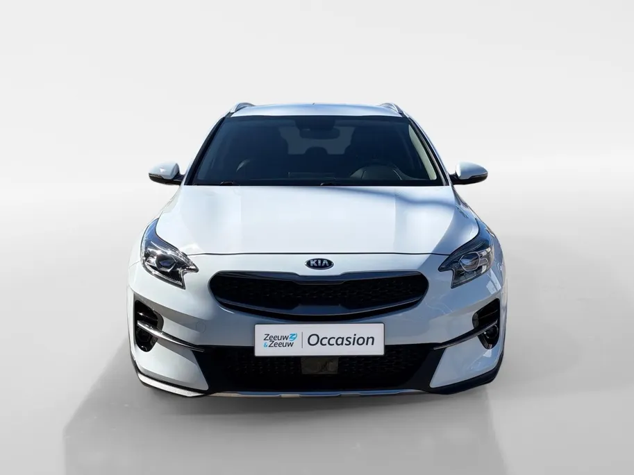 Kia XCeed 1.0 T-GDi DynamicPlusLine | Stoel- en stuurverwarming | Keyless entry/start | Achteruitrijcamera | Parkeersensoren achter | Apple/Android Carplay | Cruise control | Climate control | Navi