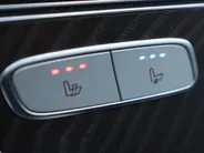 Mercedes-Benz EQC 400 4MATIC Premium Plus 80 kWh l Trekhaak l Keyless l Stoelverwarming