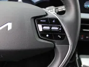 Kia EV6 Air 58 kWh | Trekhaak | 20' LM | Stuur-/stoelverwarming | Camera | Navi | Cruise adapt. | Dodehoek detectie |