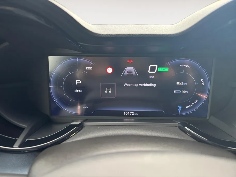 Alfa Romeo Junior Elettrica 54 kWh 156PK AUTOMAAT | APPLE CARPLAY | ADAPTIVE CRUISE CONTROL | PARKEER SENSOREN | AIRCO |
