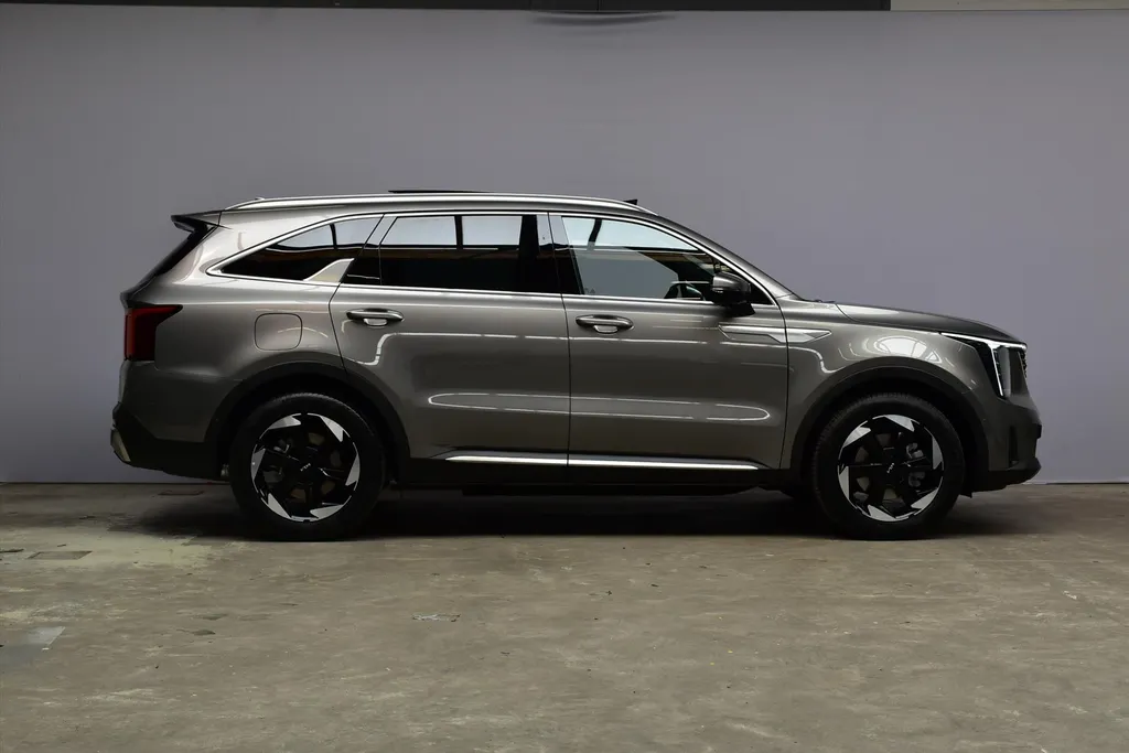 Kia Sorento 1.6 T-GDi 253pk Plug-in Hybrid Aut AWD 7 PERS. ExecutiveLine DIRECT LEVERBAAR