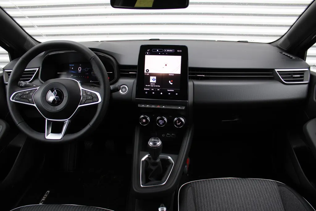 Mitsubishi Colt 1.0T MT First Edition | Stuur-/stoelverwarming | Camera | Clima | Dodehoek detectie | Draadloze telefoonlader | Cruise adapt. | 17' LM | LED |