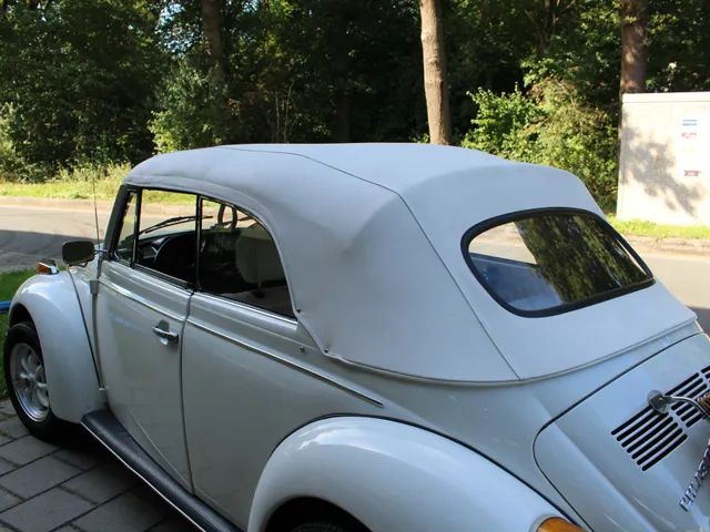 Volkswagen Kever 1600 Hazard Streaker Wit | Witte Kap | Wit interieur