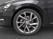 Škoda Superb 1.4 TSI iV 218pk DSG Sportline Business · Apple/Android Car Play · Wegklapbare Trekhaak · Elek. Achterklep · Elek. Voorstoel · 19'' Inch ·