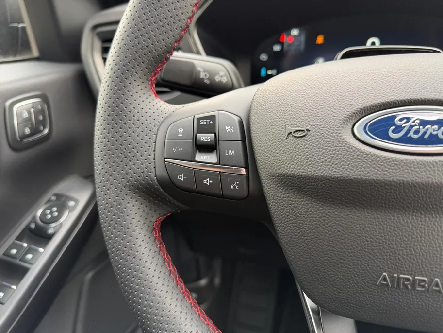 Ford Kuga 2.5 PHEV ST-Line X | Uit Voorraad Leverbaar | Automaat | €4.000,- Ready Set Ford Bonus | Trekhaak | 2100kg Trekgewicht | Adapt. Cruise Control | BLISS | 360 Graden Camera | Winter Pakket | Apple Carplay & Android Auto