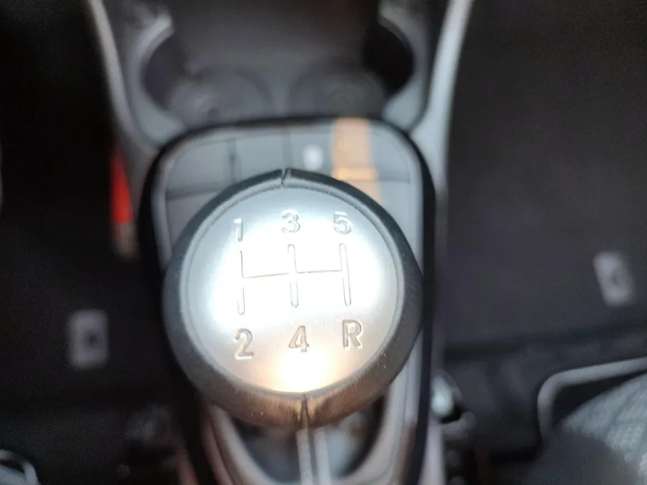 Kia Picanto 1.0 DPI DynamicPlusLine | Apple Carplay / Android Auto | Navigatiesysteem | Lichtsensor | Parkeersensoren + Camera Achter | Cruise Control | Rijstrooksensor + Correctie | 14' Lichtmetalen velgen