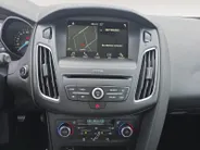 Ford Focus Wagon 1.0 Titanium | Goed onderhouden! | Apple Carplay/Android Auto | Cruise Control | Achteruitrijcamera | Climate Control | Parkeersensoren rondom | 12 maanden garantie! |
