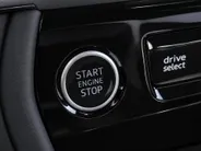 Audi Q5 2.0TFSIe-hybrid 270kW/367PK quattro S Line · Trekhaak · Leder · Camera · Apple/Android Car Play · Drive select · Garantie t/m 25-02-2028