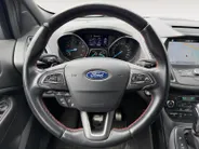 Ford Kuga 1.5 EcoBoost ST Line | INCL.Winter en zomerset!! | Navigatie | NU Rijklaarprijs! Incl.12 Maanden, APK, Onderhoudsbeurt etc! Premiumpakket gratis!