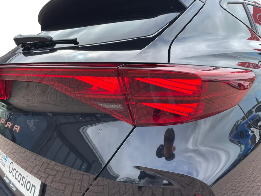 CUPRA Formentor 1.5 TSI e-Hybrid Business *NIEUW*Navi+Camera*Schuif/kanteldak*Adapt Cruise Control*Winter Pack*Trekhaak*Elekt.achterklep*Vol opties!
