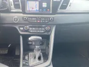 Kia Niro 1.6 GDi Hybrid ExecutiveLine | Dodehoekdetectie | Lederen bekleding | Stoelverwarming en ventilatie | 18 inch  LM-velgen | Elektr. stoel | Parkeercamera |