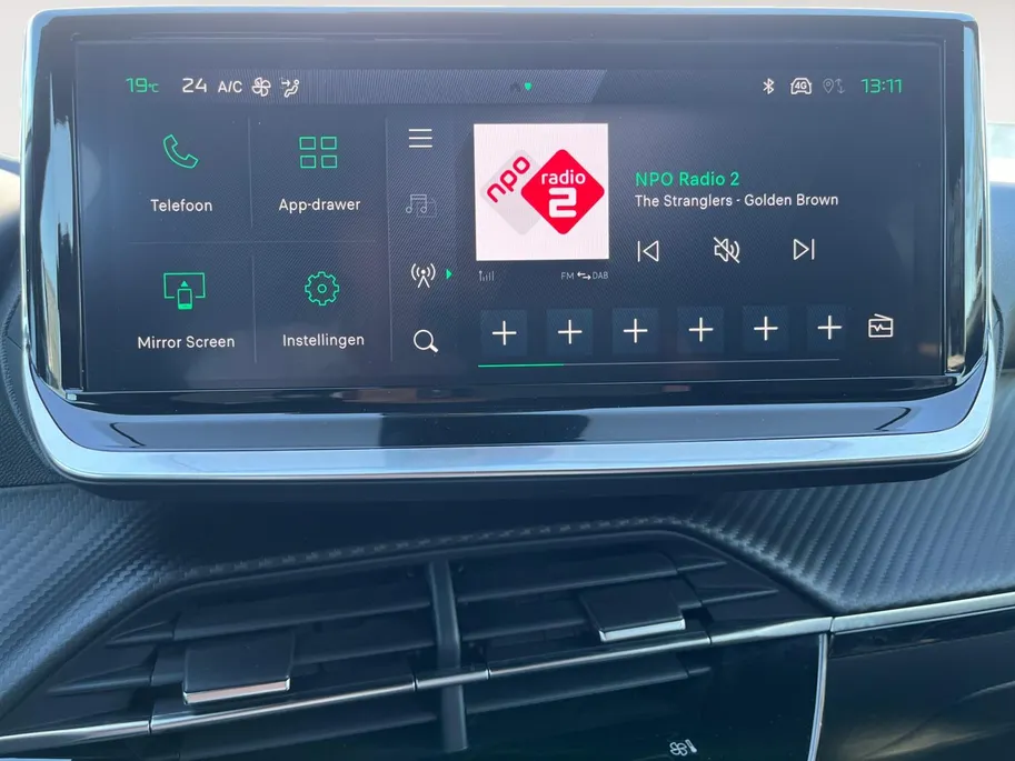 Peugeot 2008 1.2 PureTech 100 Allure | Digitale Cockpit | Apple Carplay en Android Auto | Cruise Control | Climate Control
