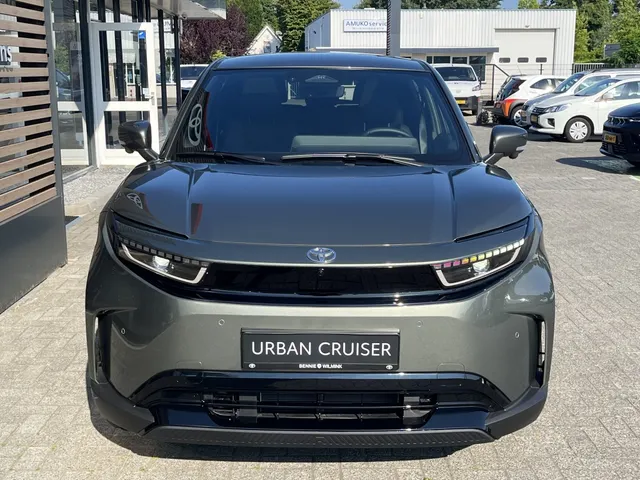 Toyota Urban Cruiser Executive 61 kWh