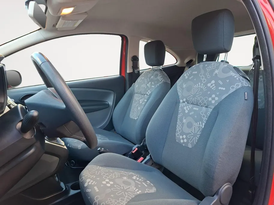 Ford Ka 1.2 Cool & Sound start/stop | Lichtmetalen velgen | Spoiler | Airco