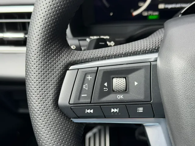 Mitsubishi Outlander 2.4 PHEV Black Edition | NIEUW | Leder | Panoramdak | App Connect | Keyless | Head-Up