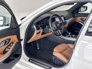 BMW 3 Serie Sedan 318i High Executive