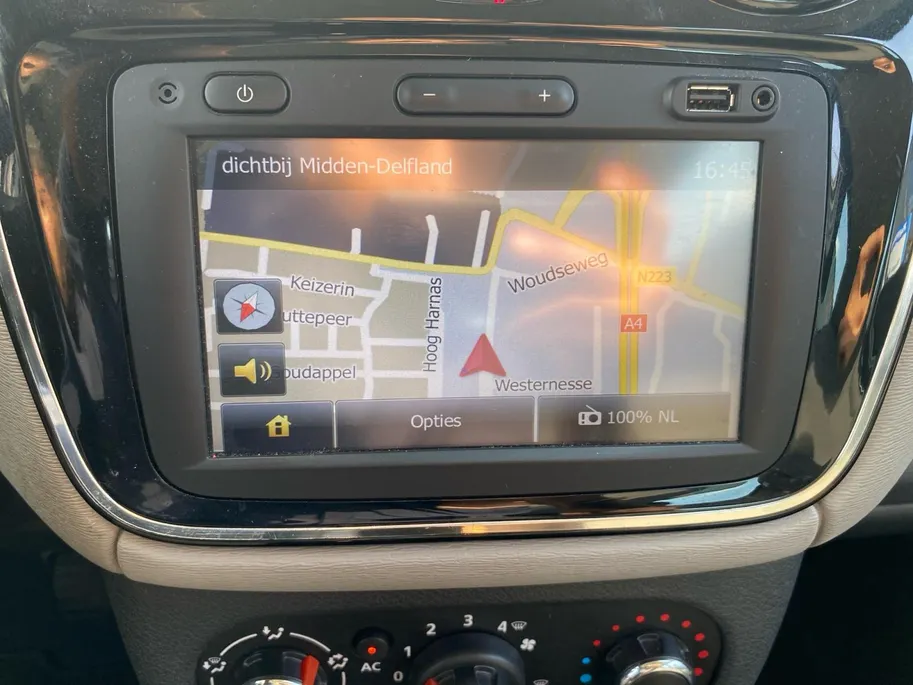 Dacia Lodgy 1.2 TCe Prestige 5p. NL Auto | Trekhaak | Airco | Navi | Parkeersens. | etc.