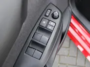 Mazda 2 Hybrid 1.5 Agile | Comfort pakket | CarPlay | Camera | Stuur-/stoelverwarming | Cruise adapt. | 15' LM |