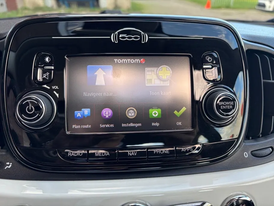 Fiat 500C 0.9 TwinAir Turbo Lounge | Panoramadak | Bluetooth | Parkeersensoren | Navigatie