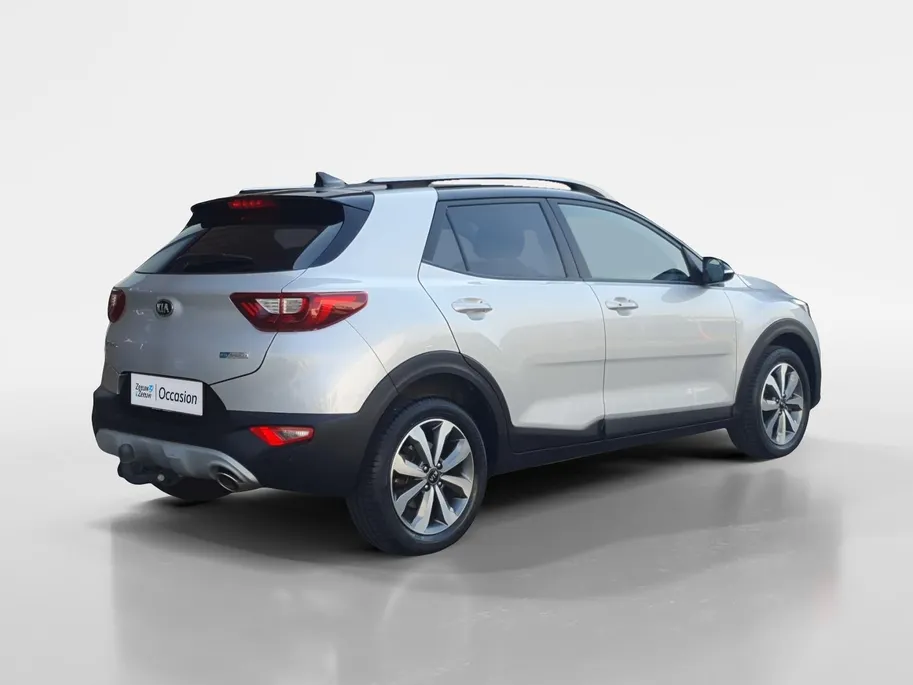 Kia Stonic 1.0T MHEV DynamicPlusLine | Trekhaak | Navigatie | Climate control | Cruise control | Keyless met startknop | Getinte ramen achter | Apple Carplay / Android Auto |