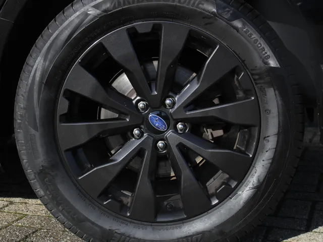 Subaru Outback 2.5i Premium | Navi | Adap. Cruise | Clima | Camera