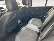 BMW 1 Serie 116i Introduction Edition Navi , parkeersensoren , climate , cruise , tel , lm velgen .