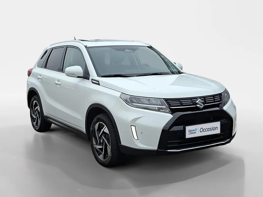 Suzuki Vitara 1.5 Hybrid Style automaat | Kantel / schuifdak | 17' lichtmetalen velgen | Navigatie | Achteruit rij camera